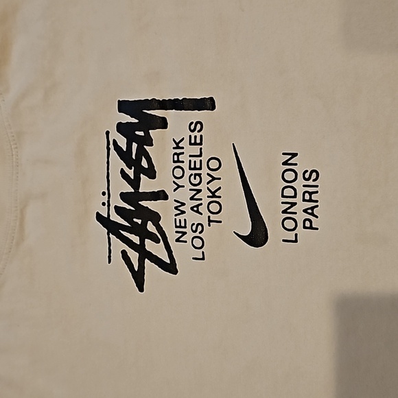 Nike Stussy Collaboration T-Shirt - Picture 2 of 7